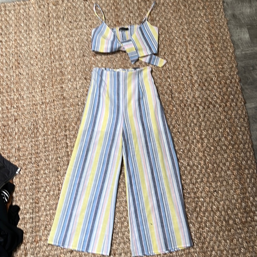 Striped Set - Picture 2 of 2